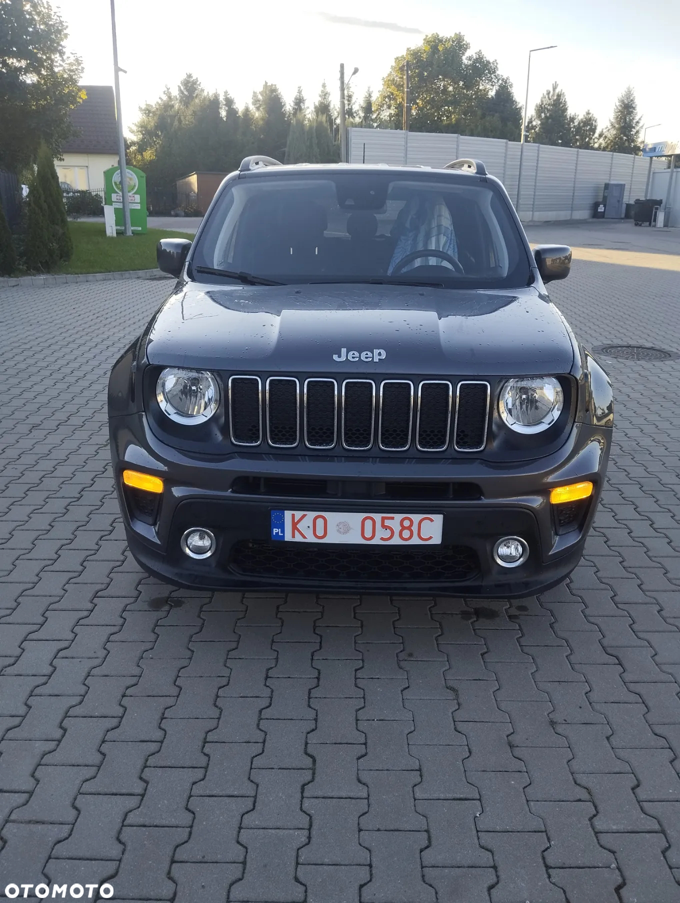 Jeep Renegade - 13