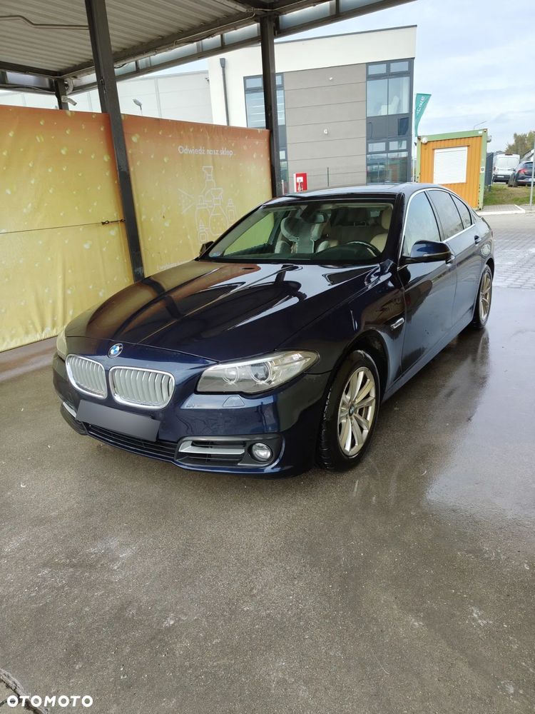 BMW Seria 5 528i xDrive - 8