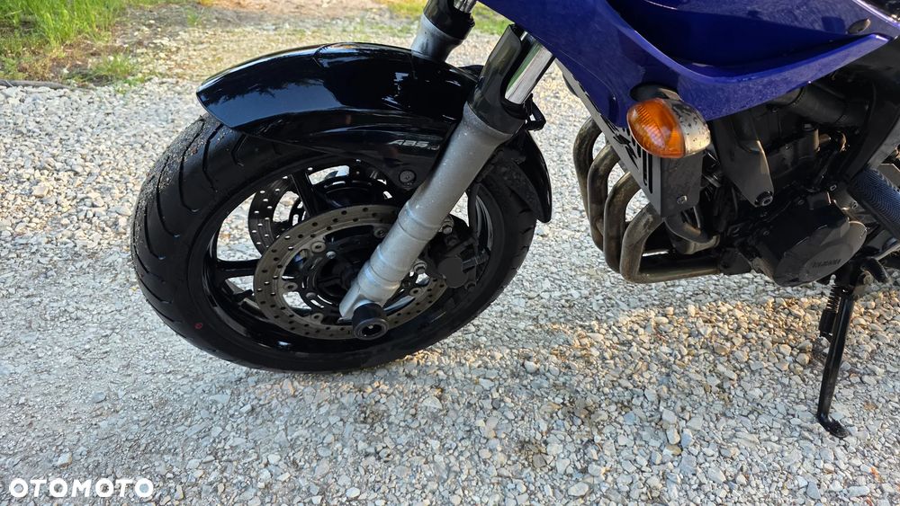 Yamaha FZ6 - 7