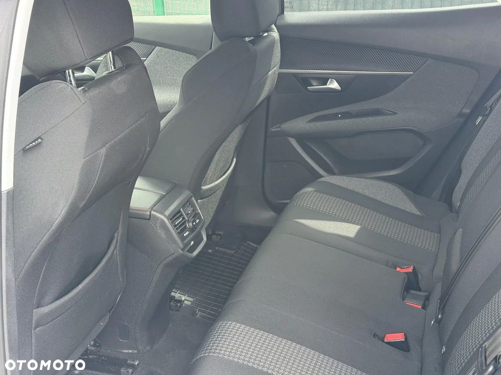 Peugeot 3008 PureTech 130 Stop & Start GPF Active Business-Paket - 25
