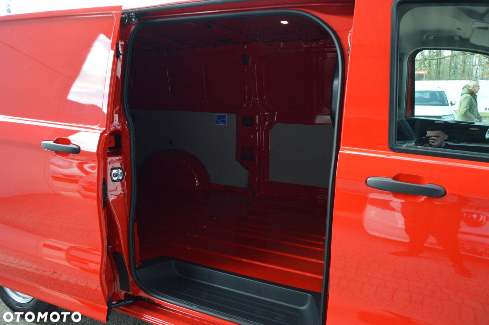 Volkswagen Transporter NOWY TRANSPORTER 4MOTION - 25