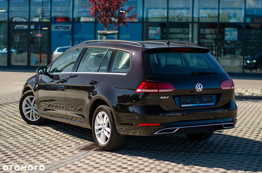 Volkswagen Golf 1.6 TDI SCR DSG Comfortline - 5