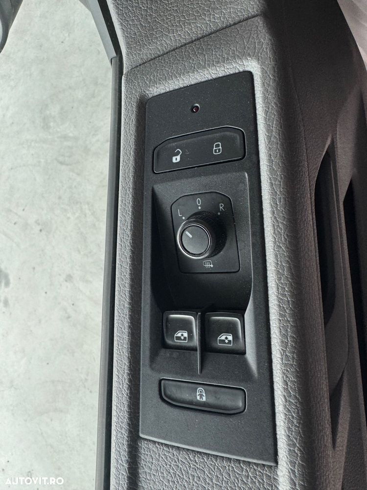 Volkswagen Transporter - 21