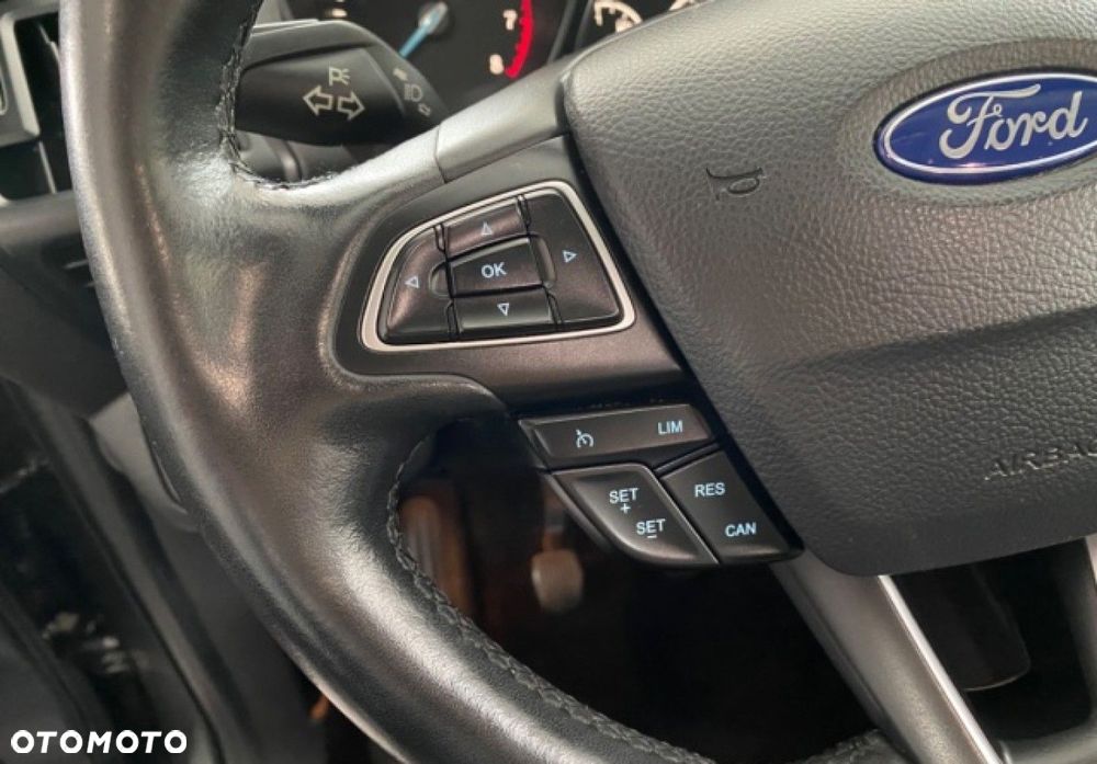Ford Kuga - 13