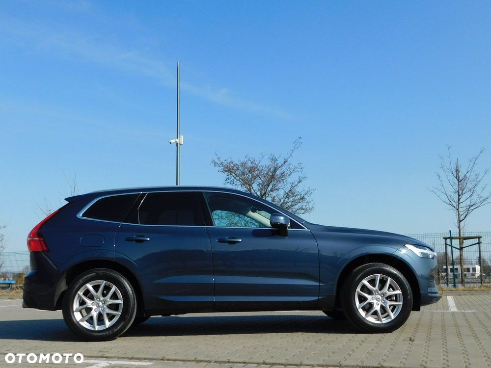 Volvo XC 60 D3 Momentum Pro - 3