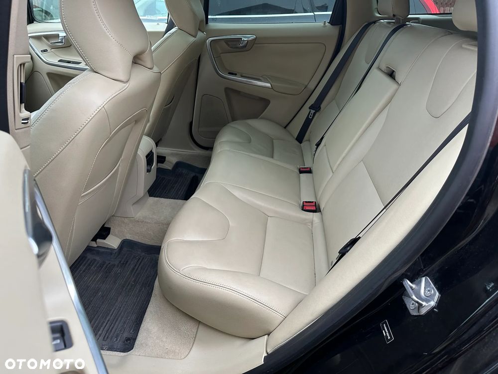 Volvo XC 60 T5 Geartronic Summum - 36