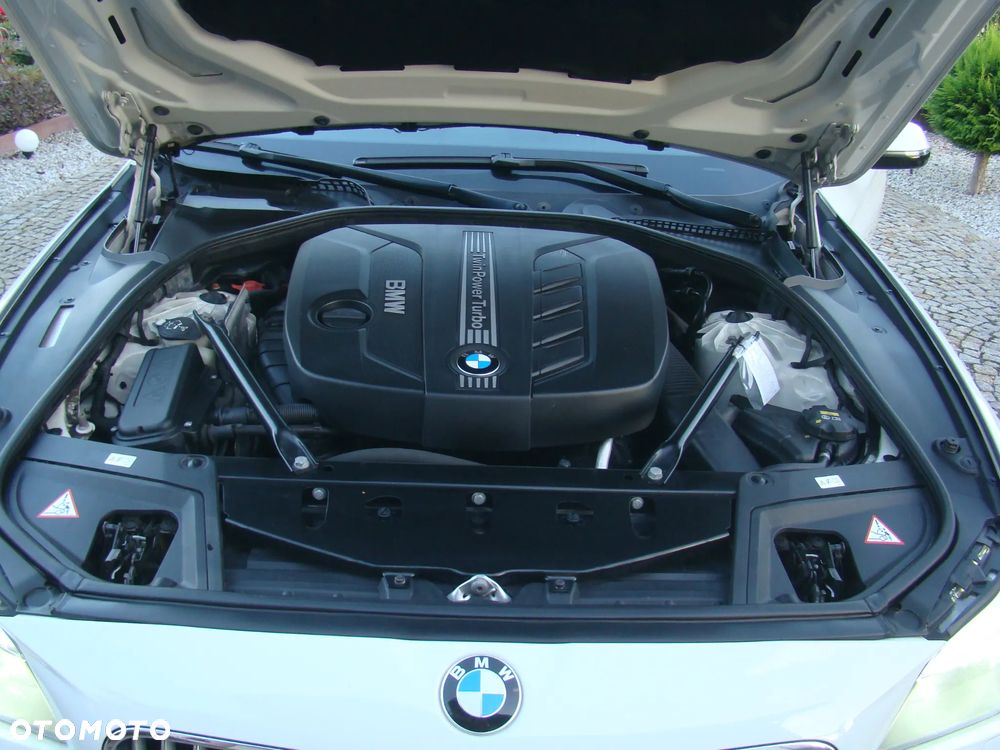 BMW Seria 5 525d xDrive Sport-Aut Modern Line - 22