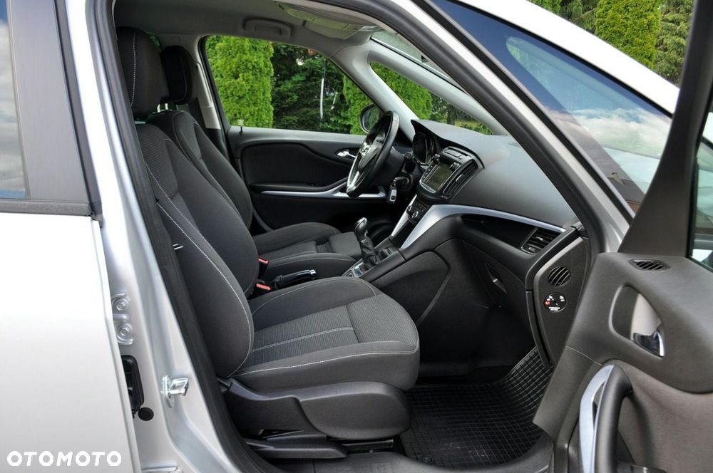 Opel Zafira - 17