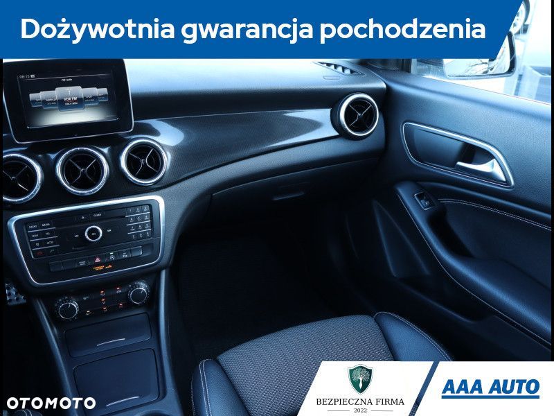 Mercedes-Benz CLA - 9