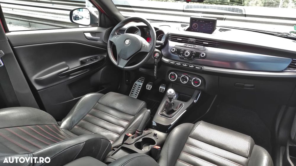 Alfa Romeo Giulietta 1.4 TB 16V Multiair - 11