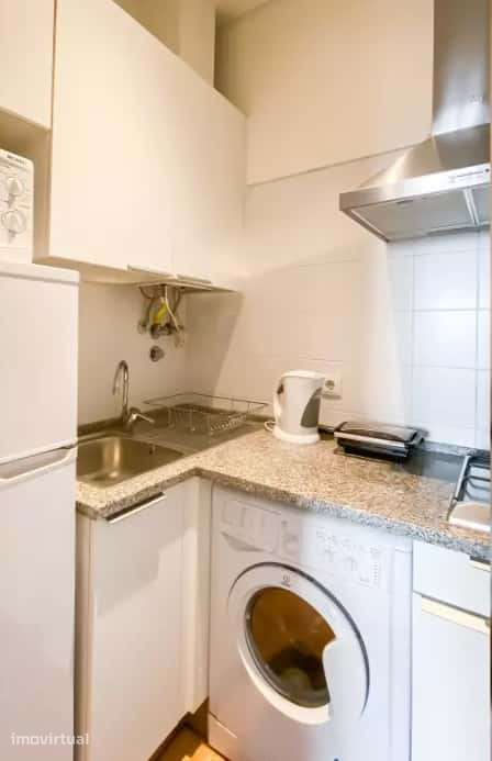 Modern Interior Studio with A/C in Arroios – Lisbon - Grande imagem: 5/7