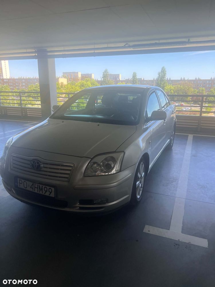 Toyota Avensis 1.8 VVT-i Sol - 2