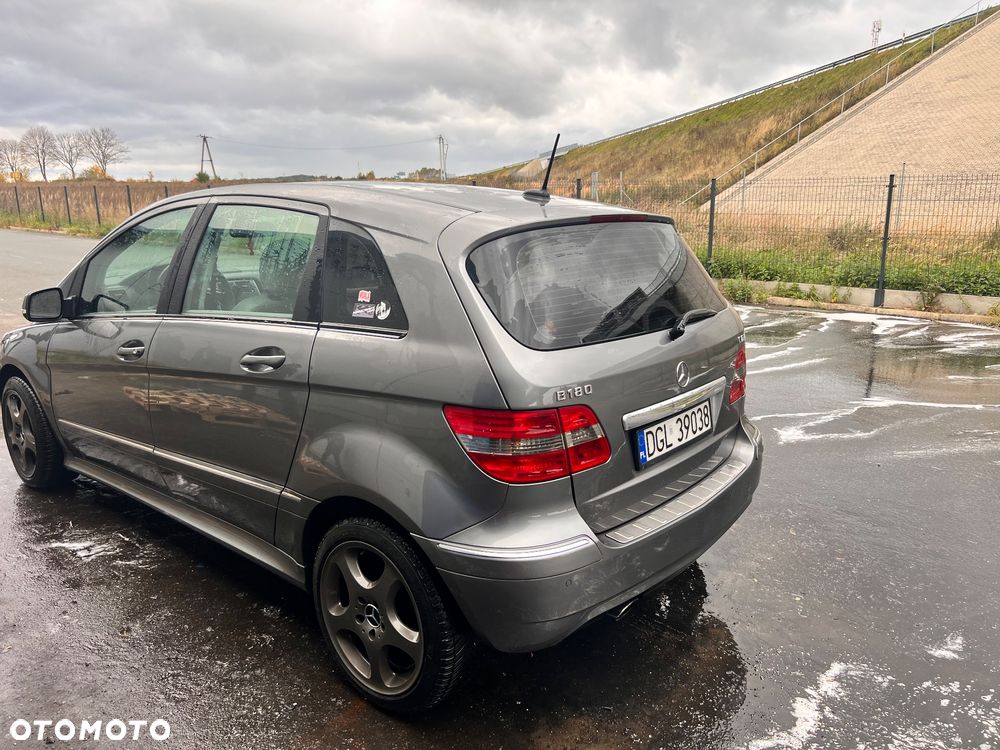 Mercedes-Benz Klasa B 180 CDI - 17