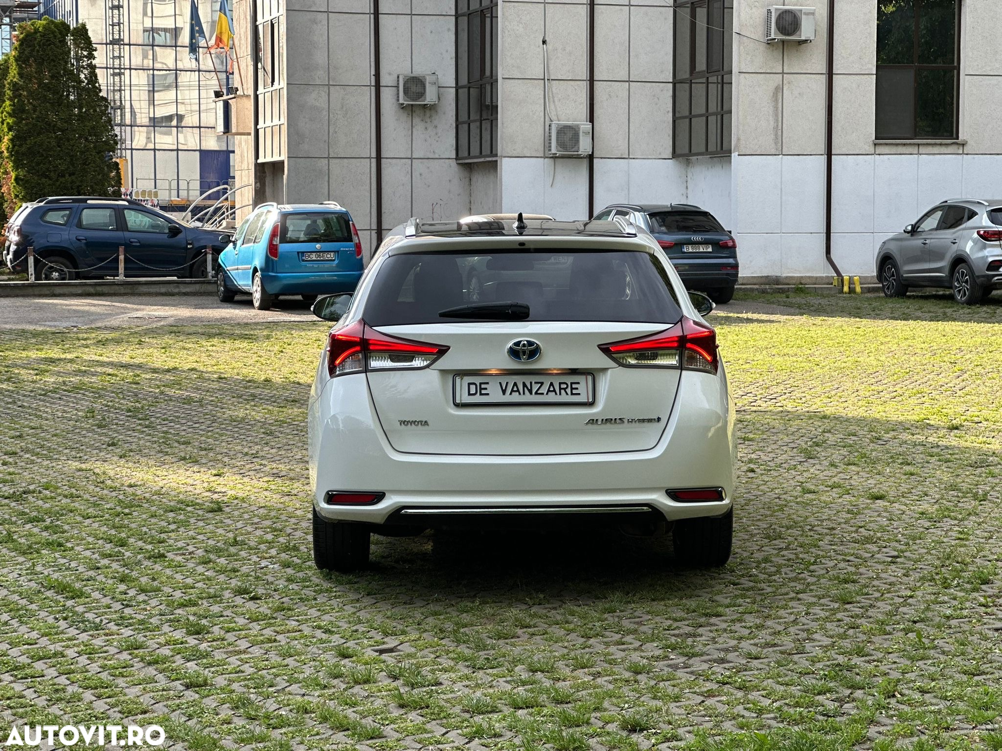 Toyota Auris 1.8 VVT-i Hybrid Automatik Style Selection - 10