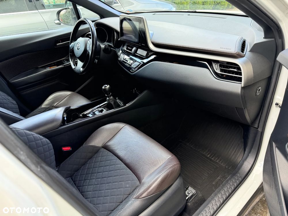 Toyota C-HR 1.2 T Prestige - 10