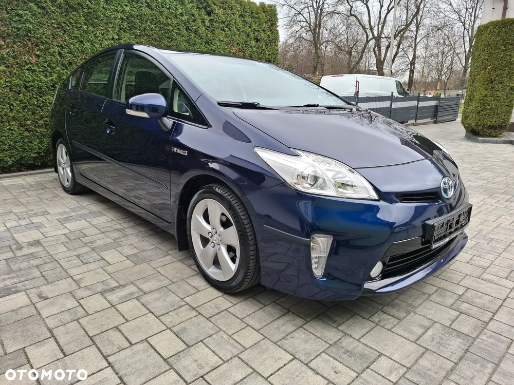 Toyota Prius (Hybrid) Executive - 7