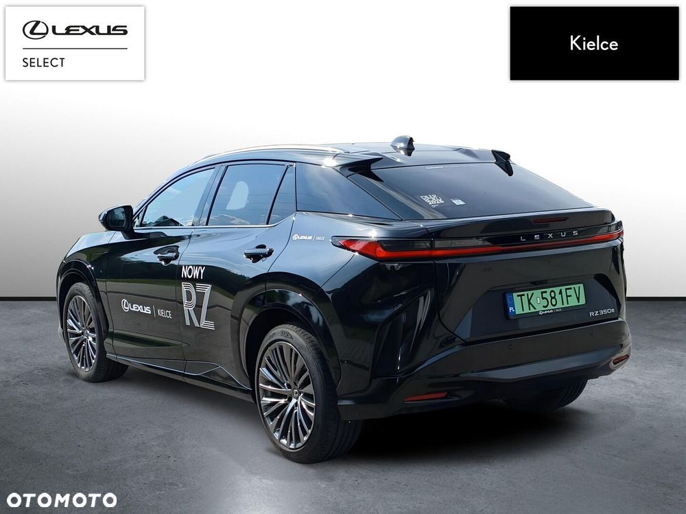 Lexus RZ - 4