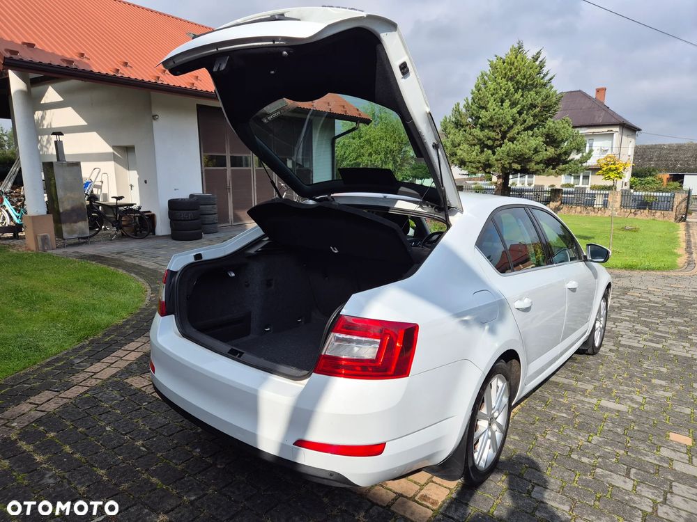 Skoda Octavia 1.4 TSI Elegance DSG - 10
