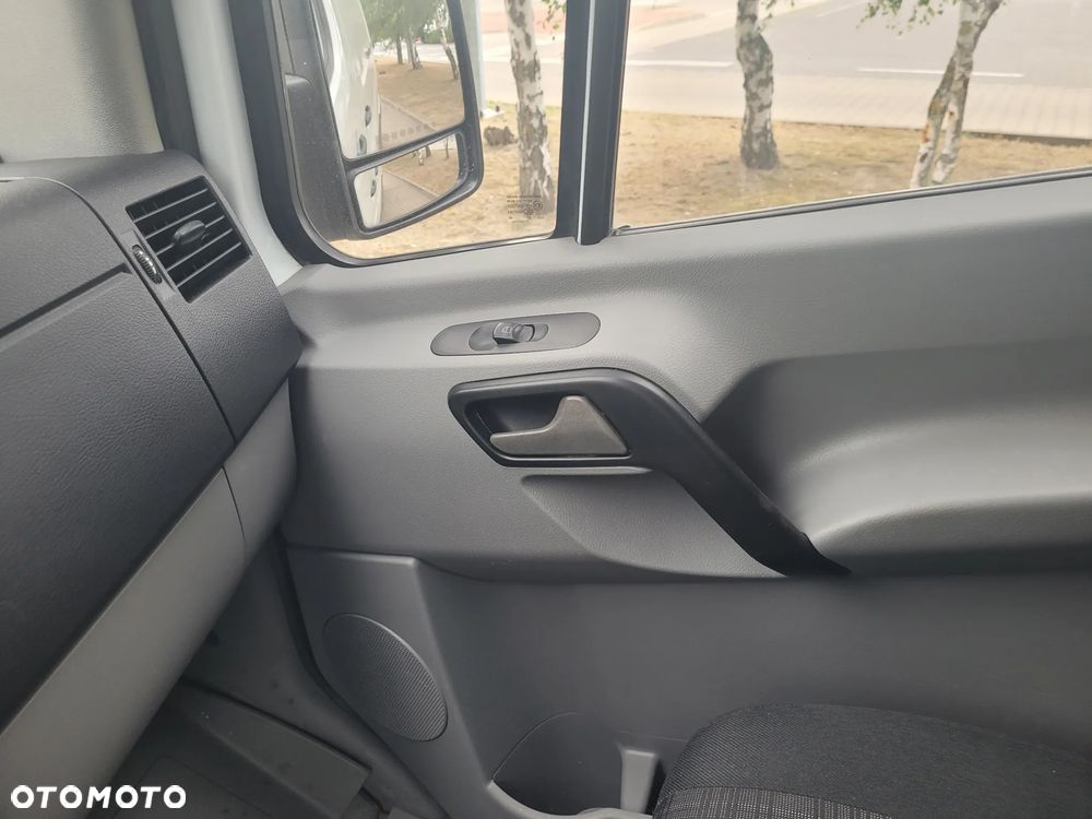 Mercedes-Benz Sprinter - 26