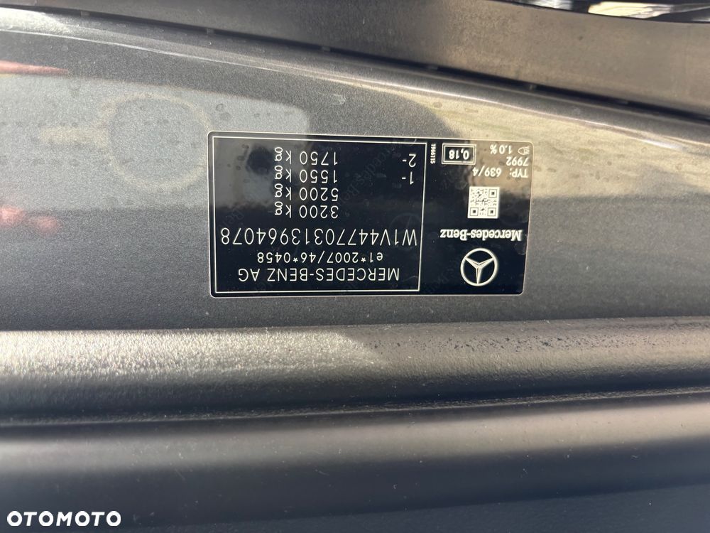 Mercedes-Benz Vito - 11