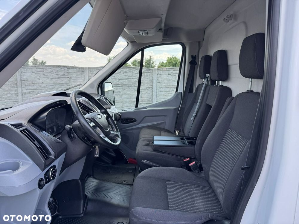 Ford Transit - 11