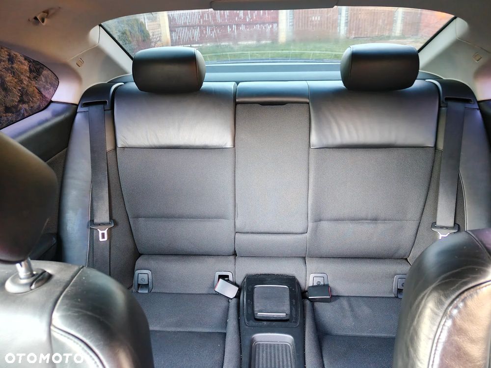 BMW Seria 3 320d - 14