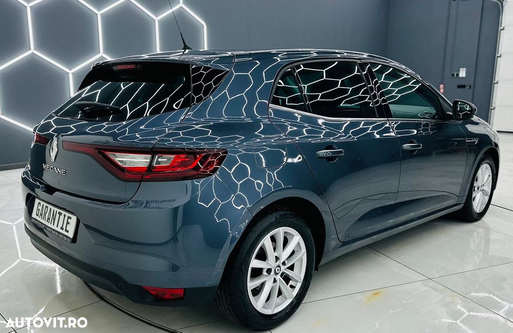 Renault Megane ENERGY TCe 130 LIMITED - 4
