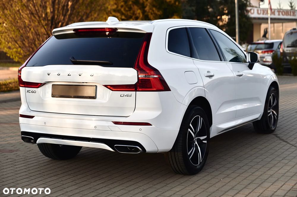 Volvo XC 60 D4 R-Design - 13