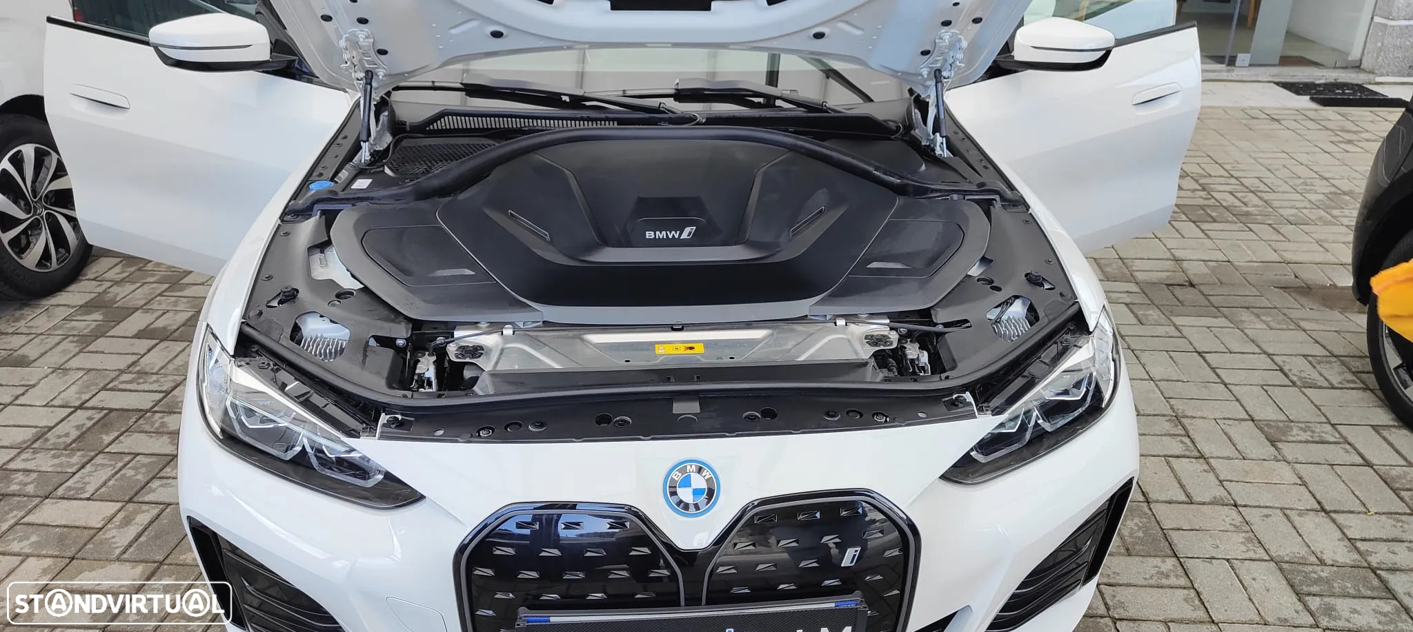 BMW i4 eDrive40 Pack Desportivo M - 32