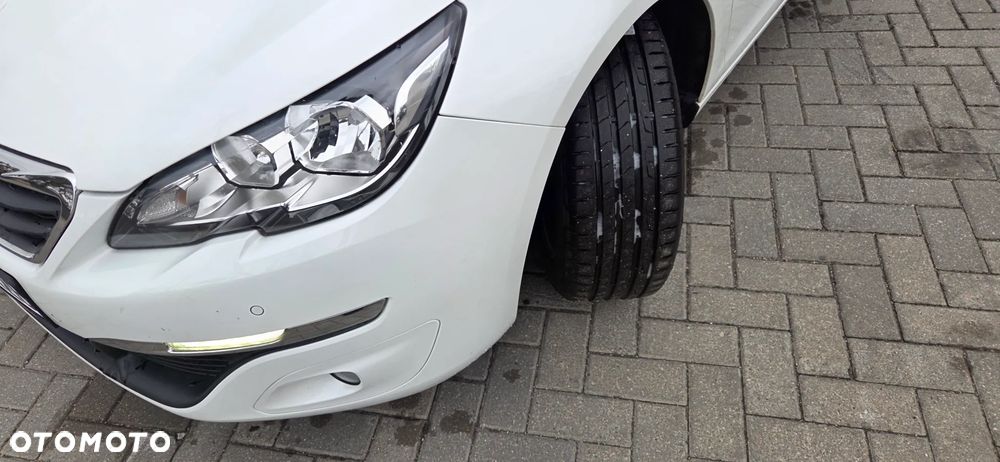 Peugeot 308 BlueHDi FAP 150 Stop & Start Allure - 23