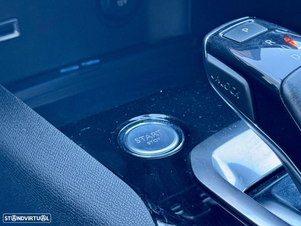 Peugeot 3008 1.6 BlueHDi Allure EAT6 J18 - 29