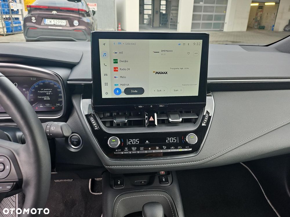 Toyota Corolla 1.8 Hybrid Style - 16