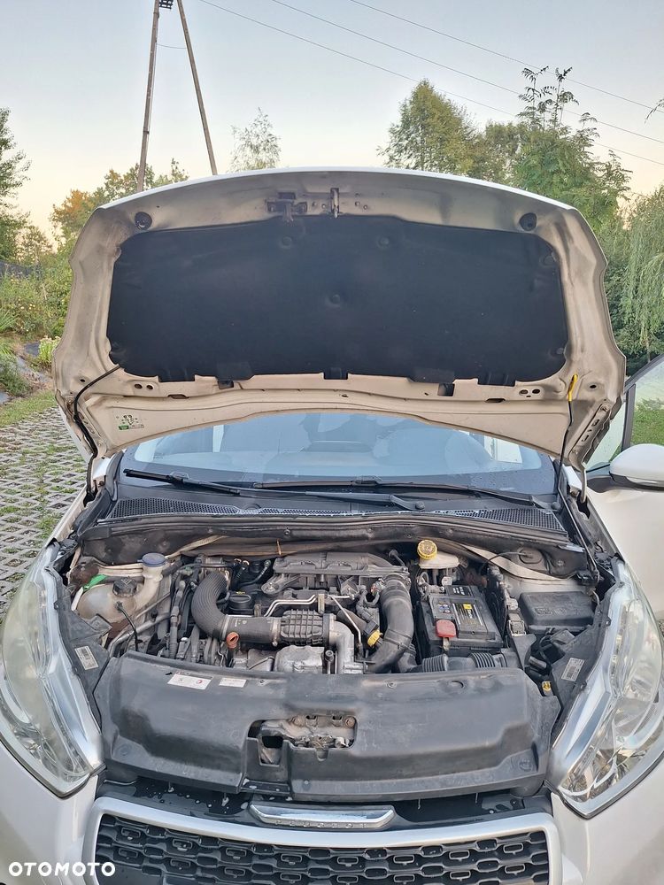 Peugeot 208 1.4 HDi Active Pack - 21