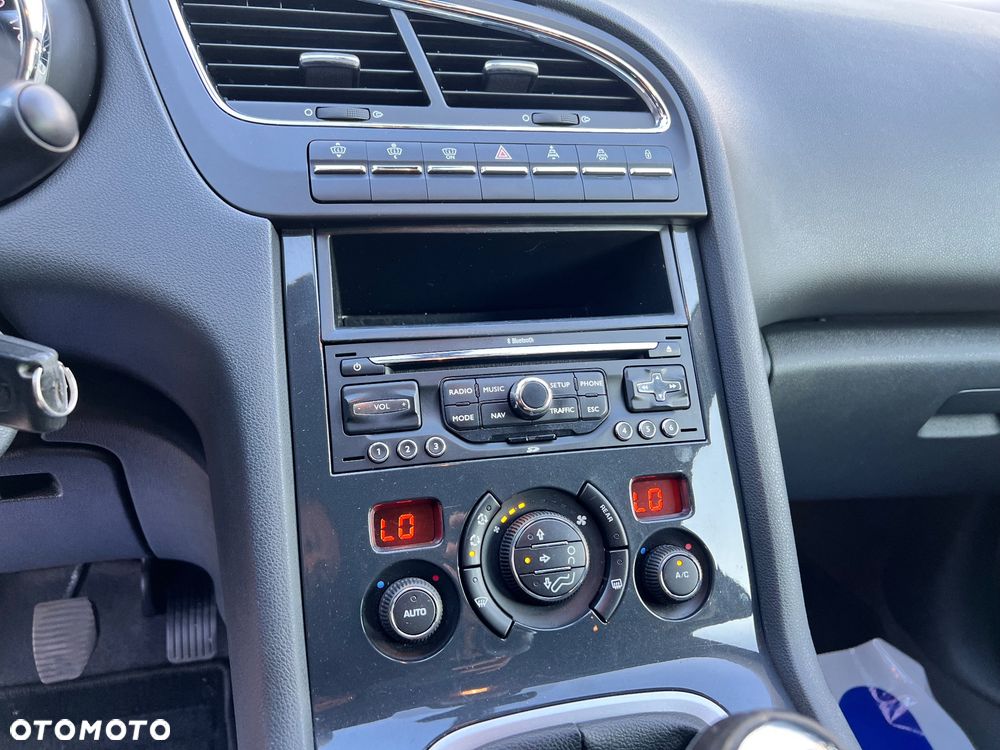 Peugeot 5008 HDI 150 Allure - 7