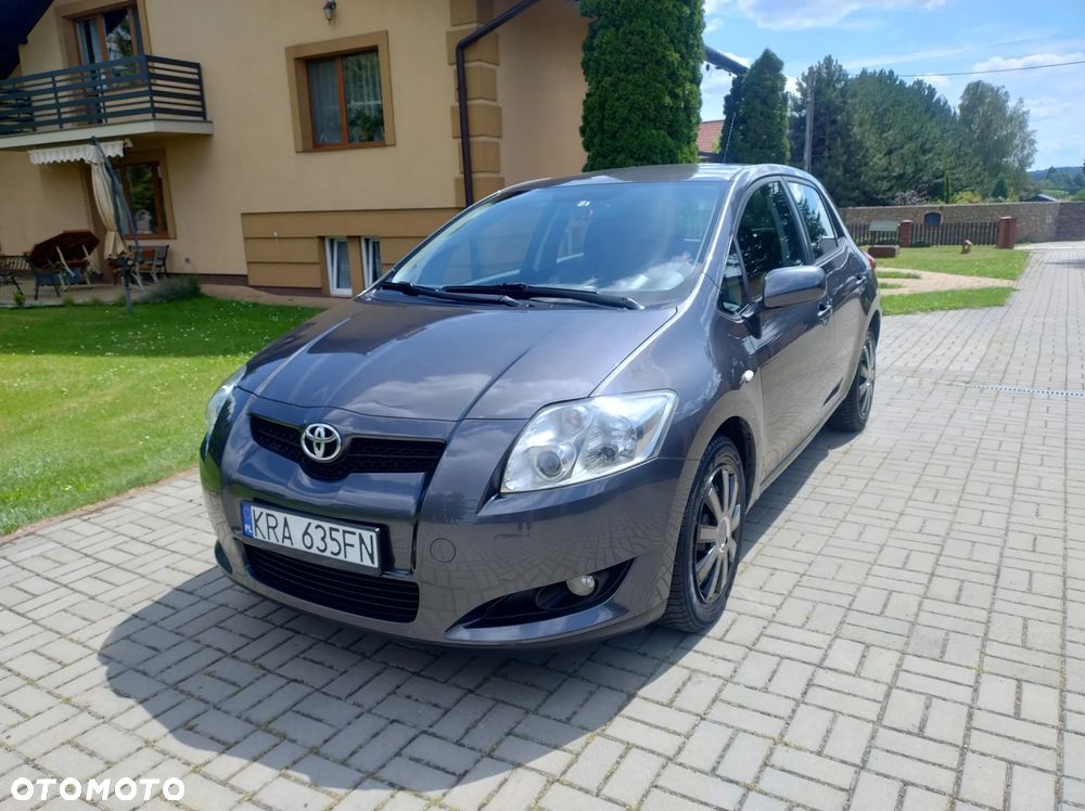Toyota Auris 1.6 VVT-i Executive - 19