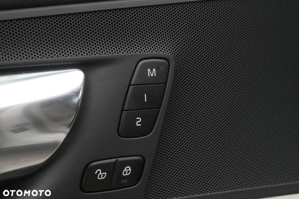 Volvo XC 60 - 34