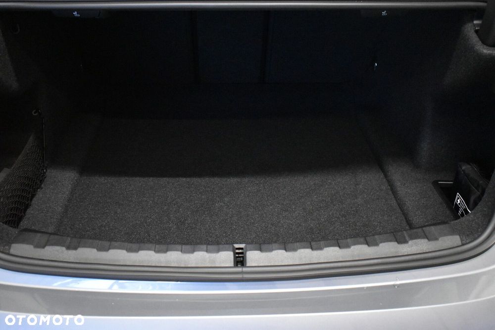 BMW Seria 3 - 24
