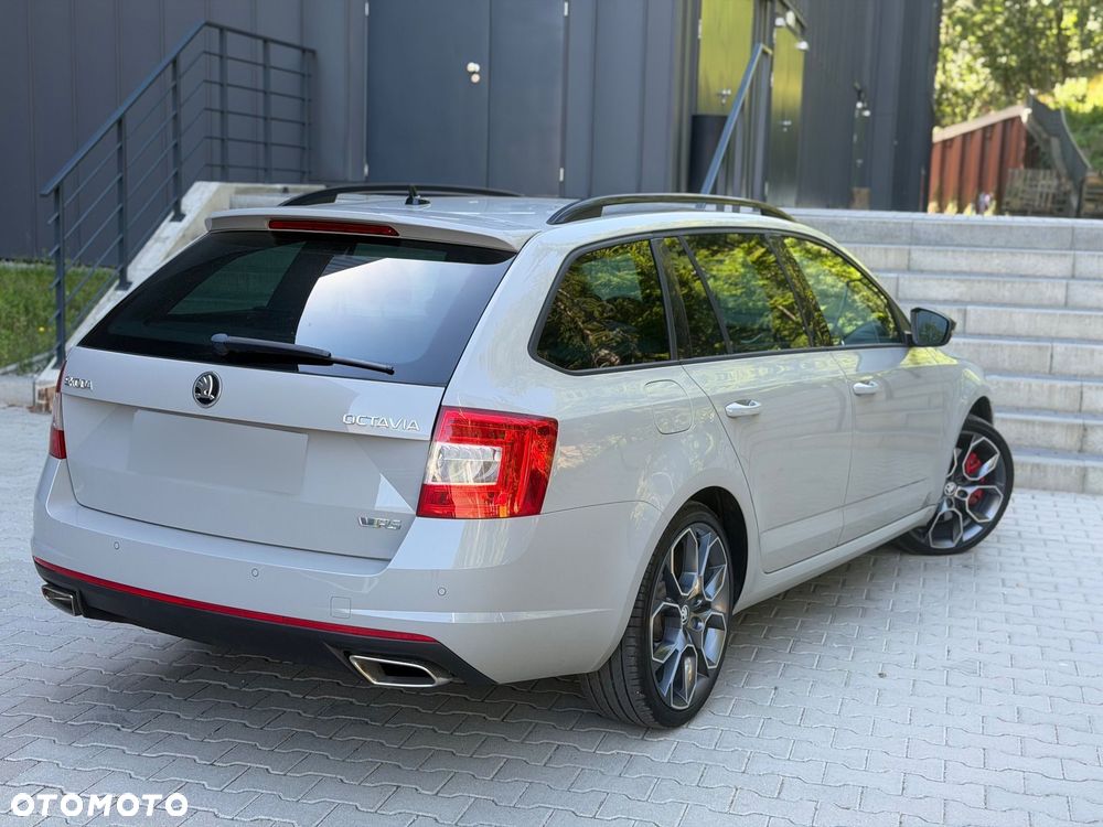 Skoda Octavia 2.0 TDI RS Challenge DSG - 13