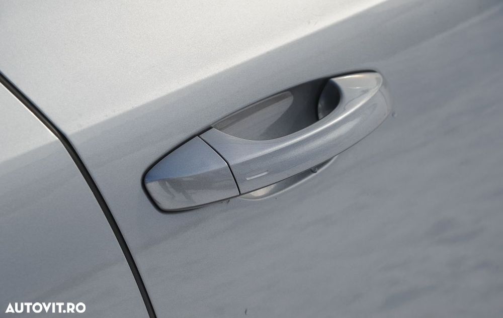 Skoda Octavia 2.0 TDI DSG Ambition - 32