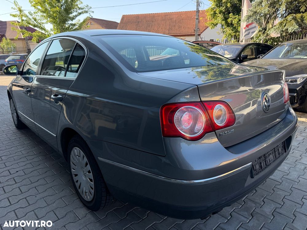 Volkswagen Passat 2.0 TDI DPF Comfortline - 4