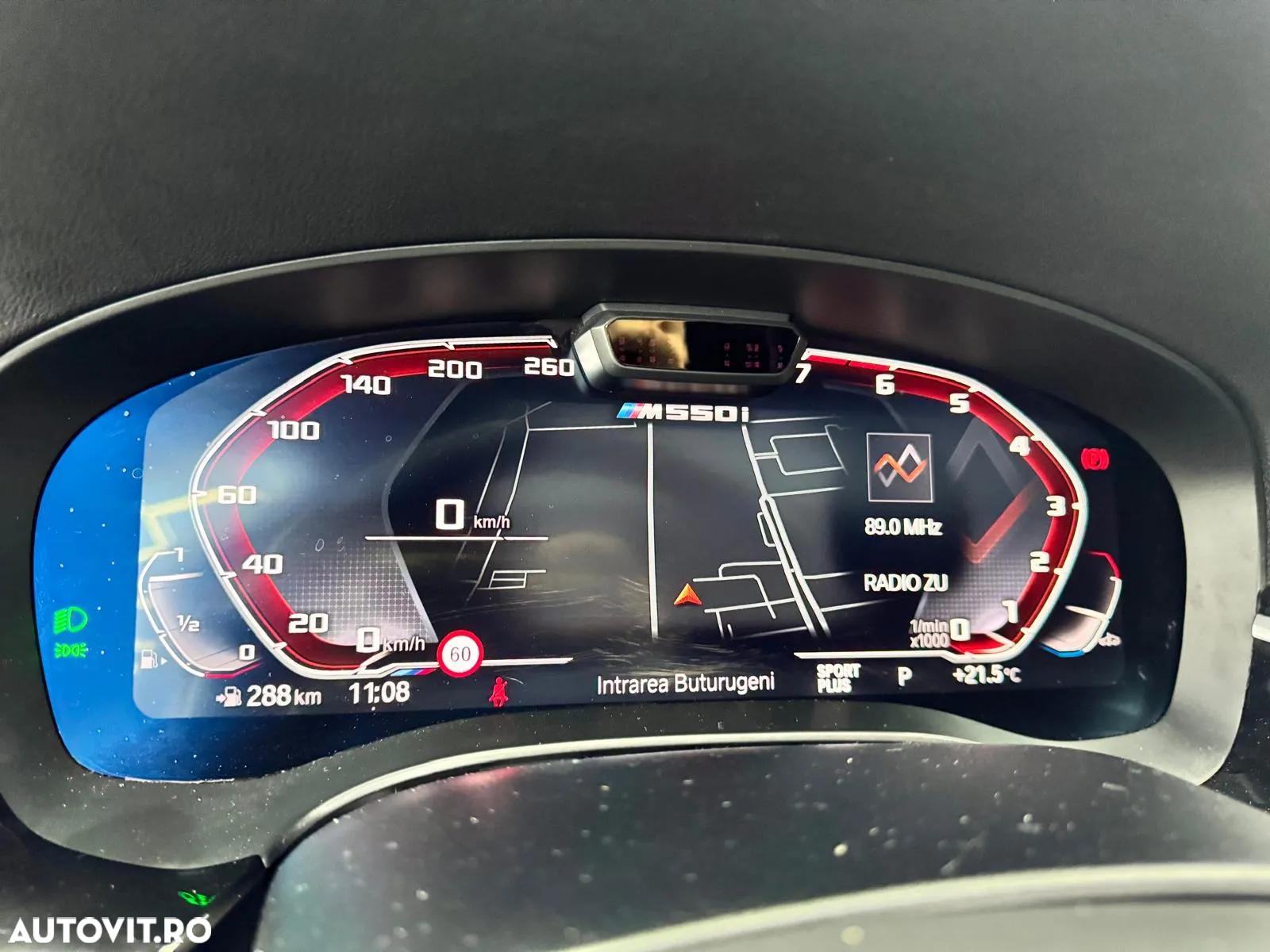BMW M5 M550i xDrive AT - 9