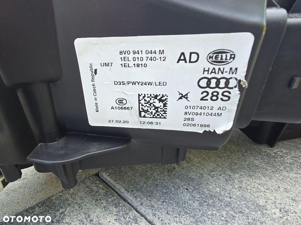 AUDI A3 S3 8V SEDAN CABRIO Lampa prawa przód Bi-Xenon Led 8V0941044M Ciemna - 11