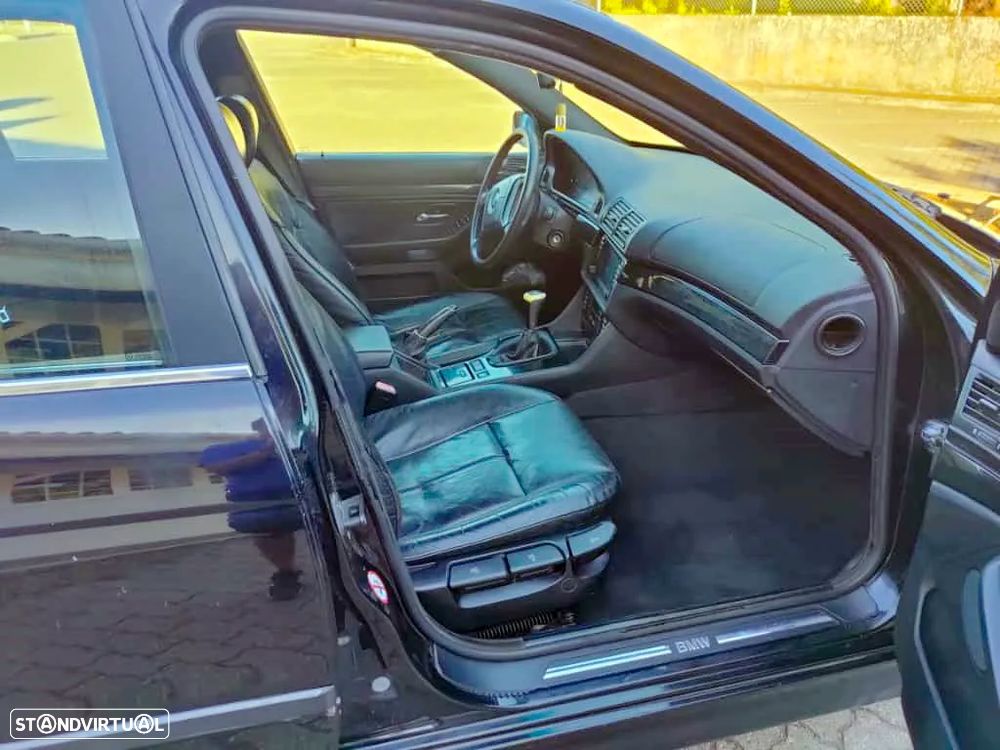 BMW 525 d Touring - 11