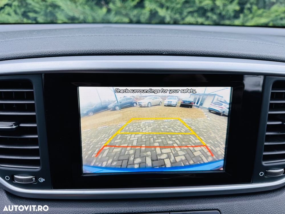 Kia Sportage 1.6 CRDI AWD VISION - 23