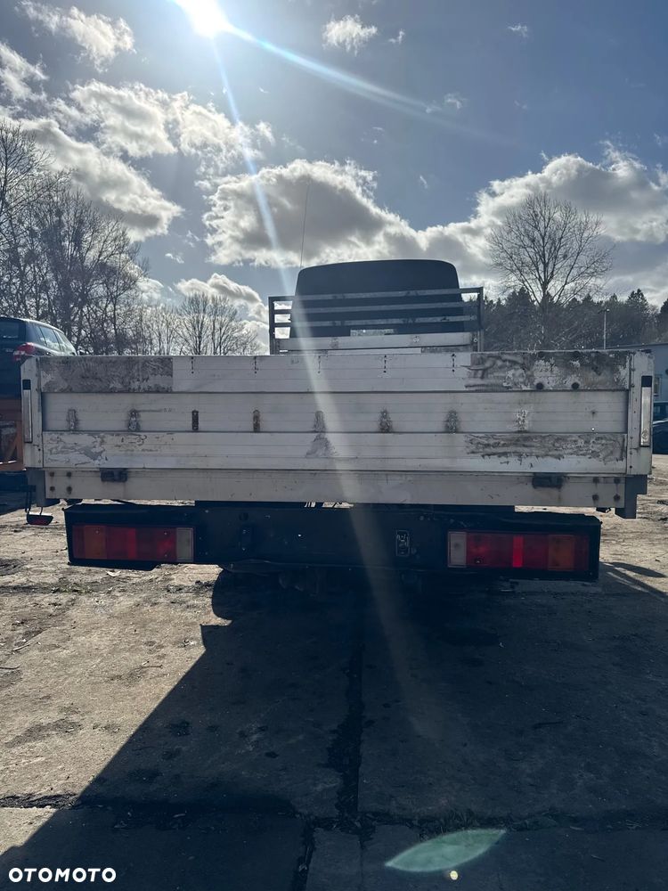 Iveco 35-10 na części - 4