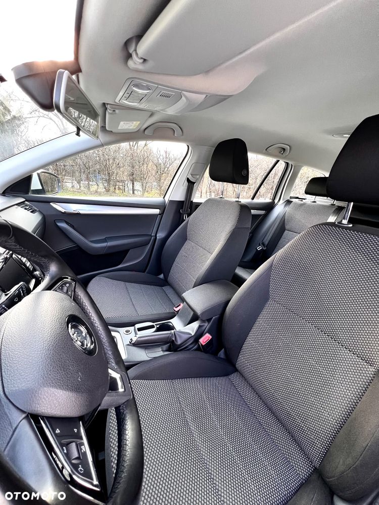 Skoda Octavia 1.8 TSI Ambition - 11