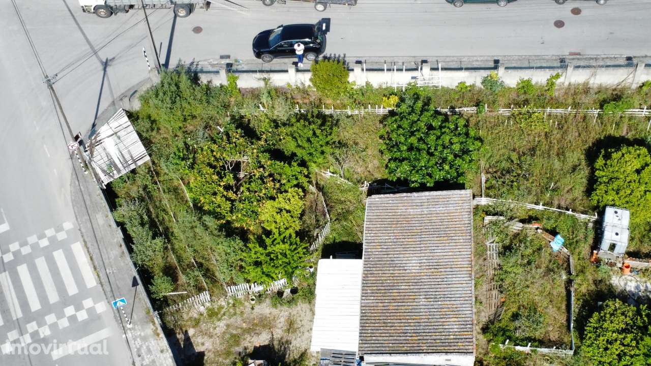 Terreno com 328m2 (2 fogos) - Grande imagem: 4/31