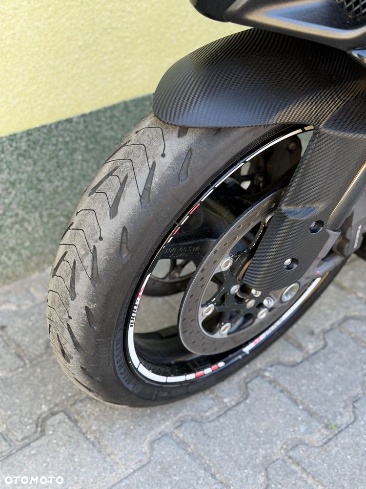 Suzuki GSX-R - 29
