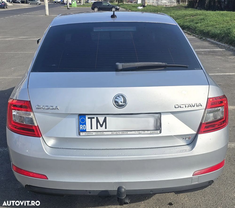 Skoda Octavia 2.0 TDI DSG Drive - 6