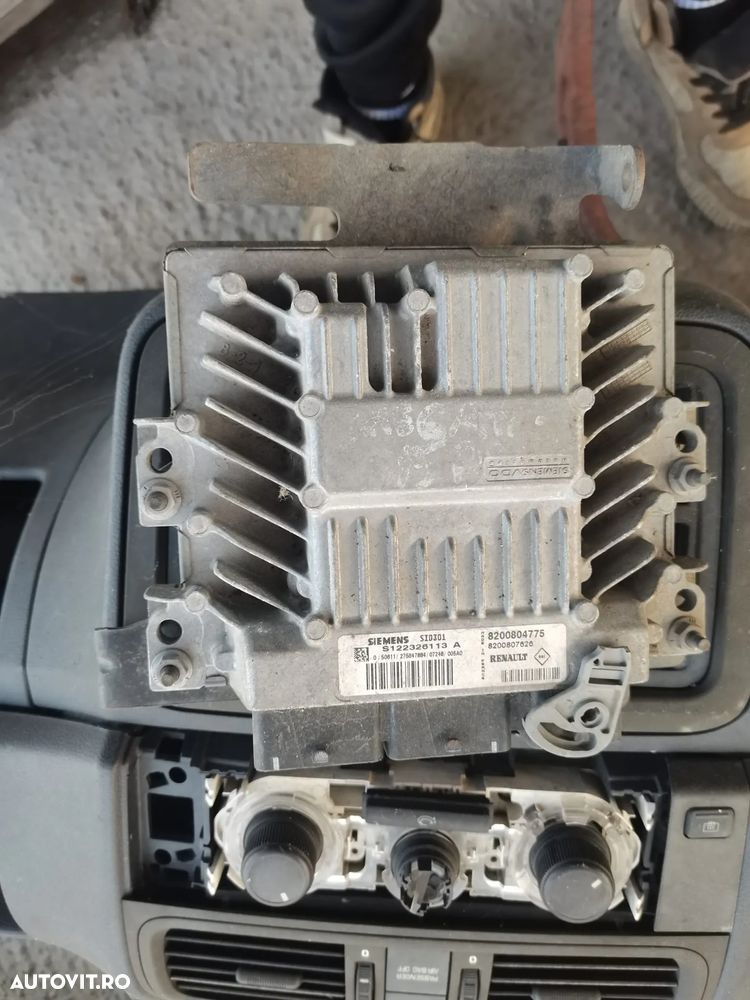ECU Calculator motor Renault Scenic 2 1.5 DCI 2003 - 2009 - COD 8200804775 8200807626 S122326113A - 1